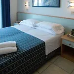 Royal Hotel